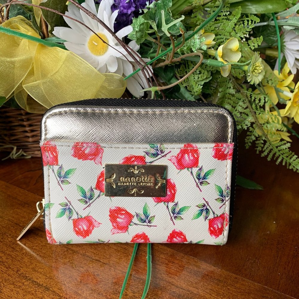 nanette wallet